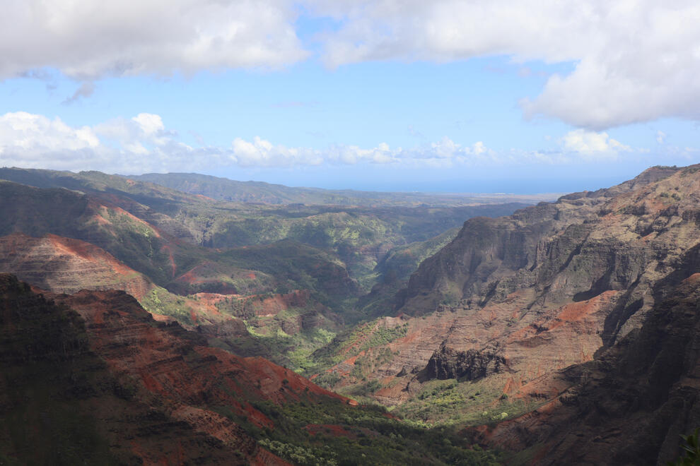 Waimea Canyon State Park, Hawai'i, US. Shot on Canon EOS M50 Mark I.