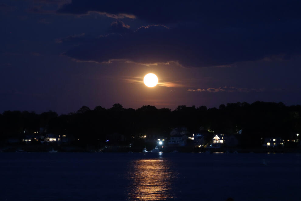 Salem, MA, US. Shot on Canon EOS M50 Mark I.