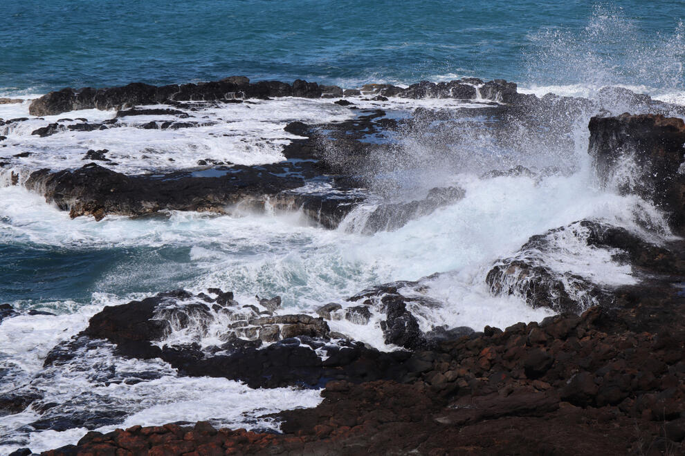 Spouting Horn Park, Hawai'i, US. Shot on Canon EOS M50 Mark I.